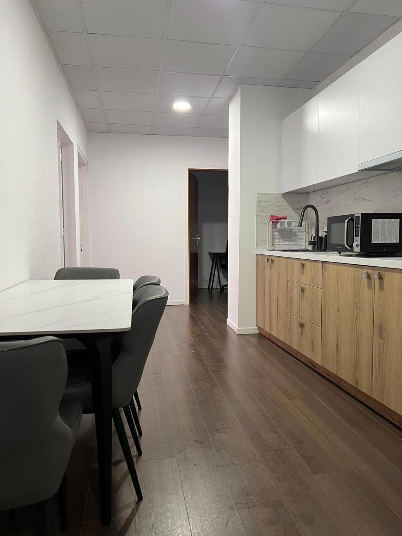Anhome K11 Serviced Apartments Athene Buitenkant foto